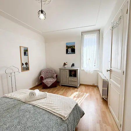 Dom wakacyjny Maisonnette Cozy Proche Centre-ville Saint-Sulpice-Sur-Risle